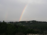 הקשת שלפני הסערה.
צילום: גיורא ישראלית 11.1.2012